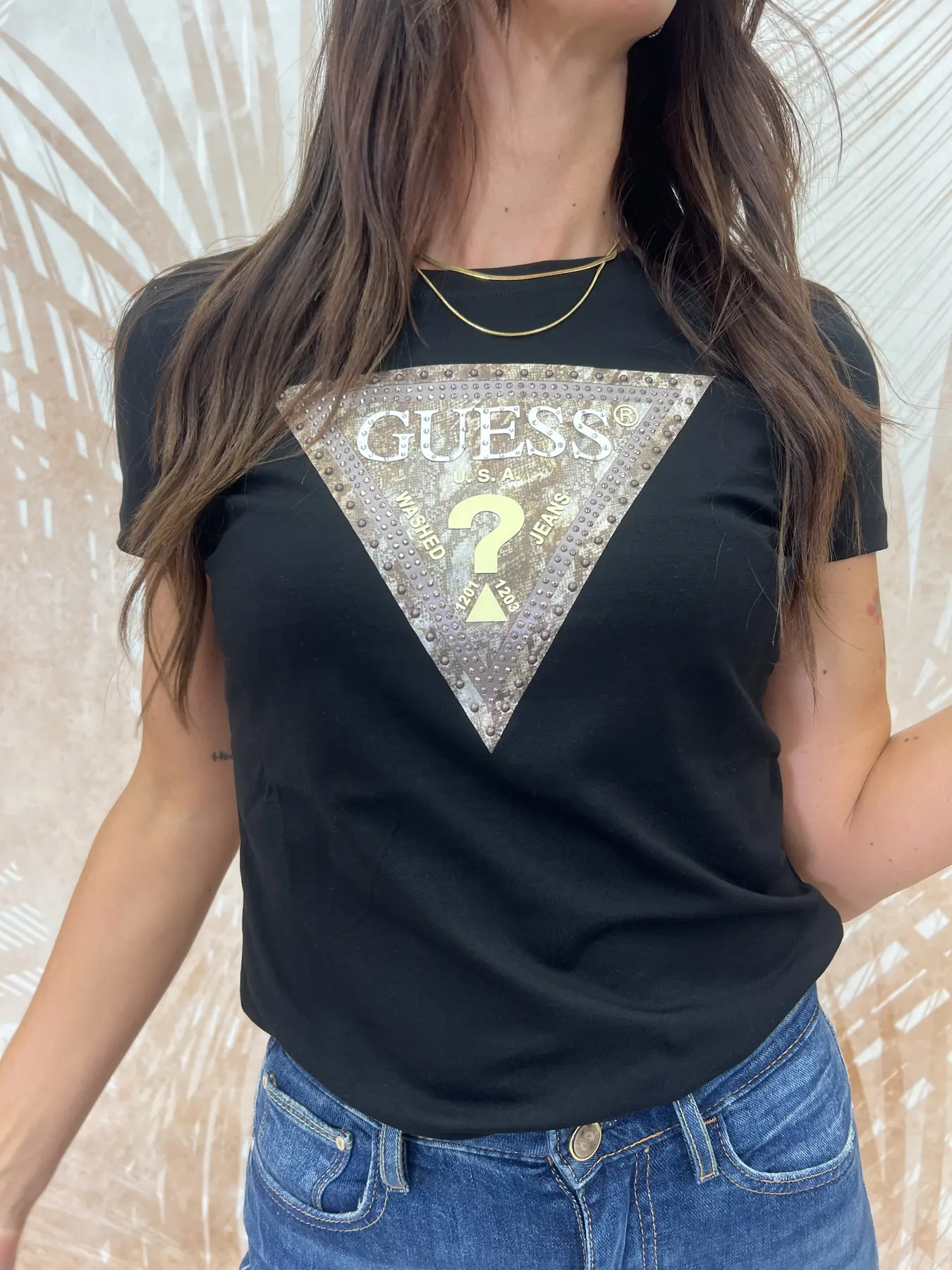 T-shirt Guess Snake Triangle nero - W6YI31 K4350