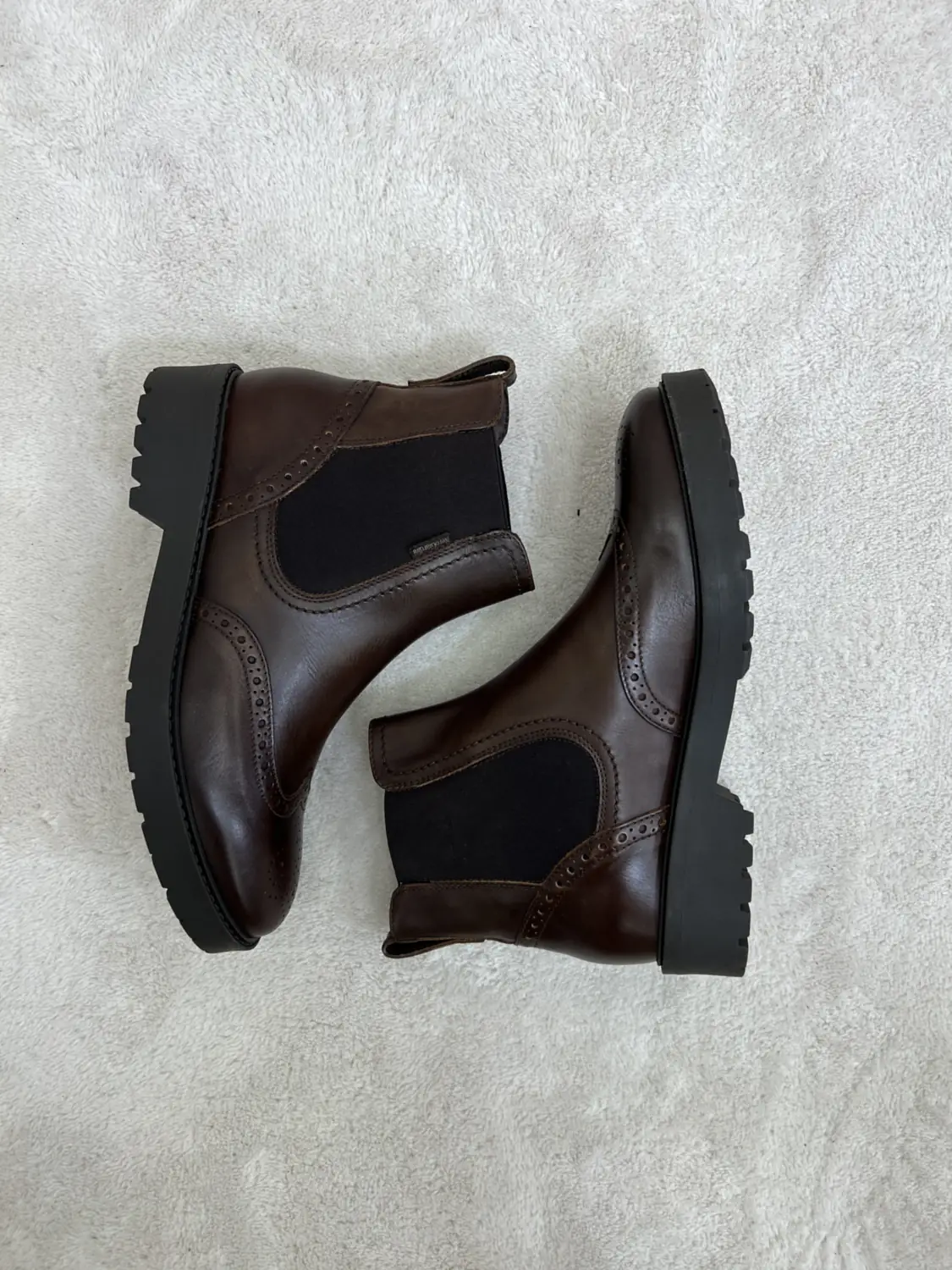 Beatles Nero Giardini Brogue Marrone